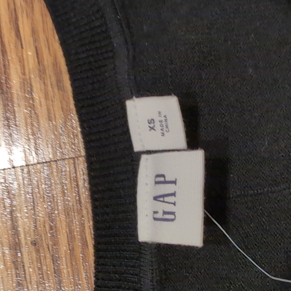 Sweater - Picture 2 of 4